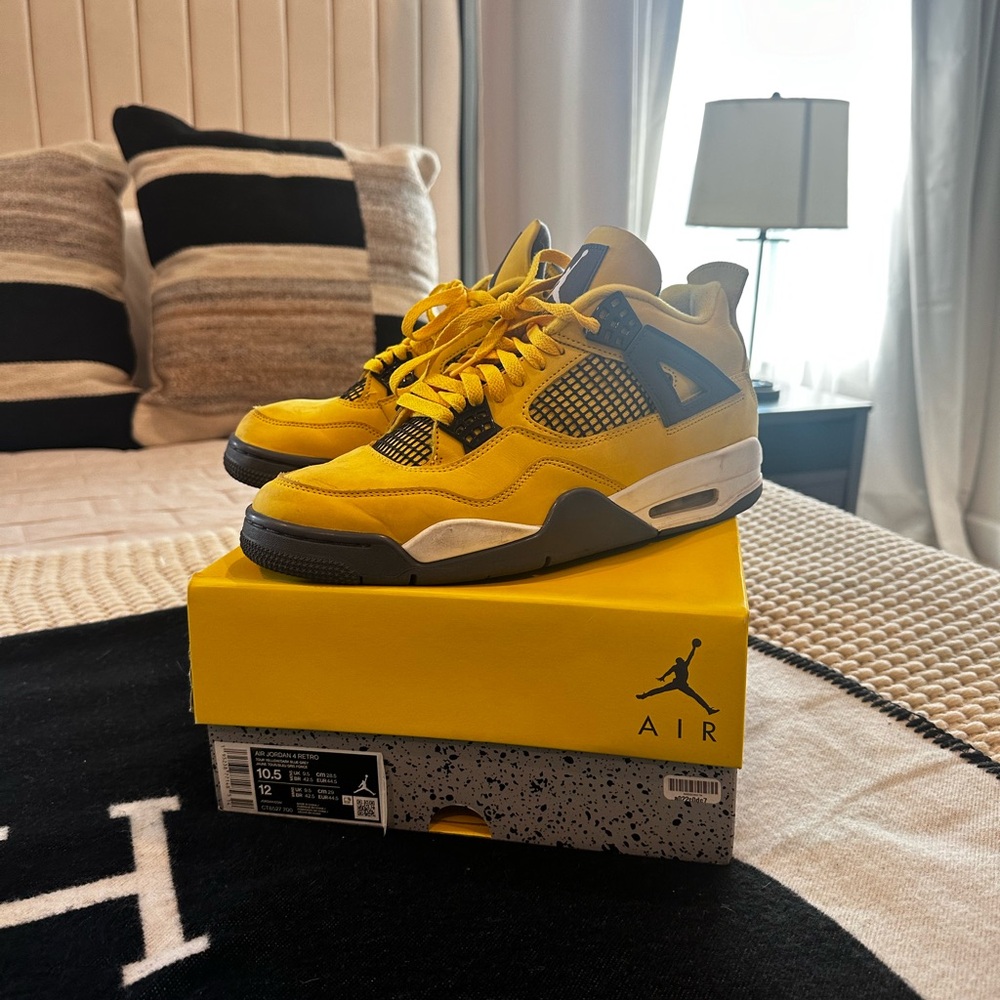 Retro Air Jordan 4, Color: Yellow/Drk Grey, Size: 10.5